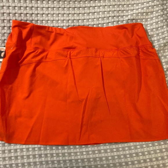Avia bright red pullon skort - Picture 2 of 5